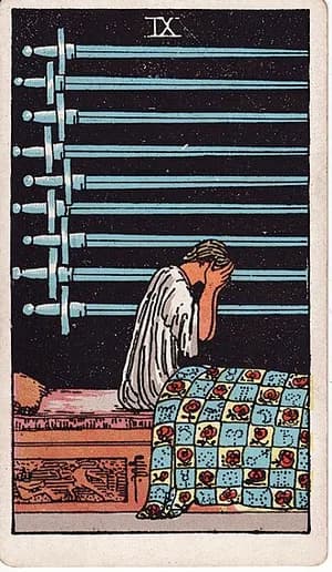 Devítka mečů — tarot karta Rider-Waite-Smith (Nine of Swords)